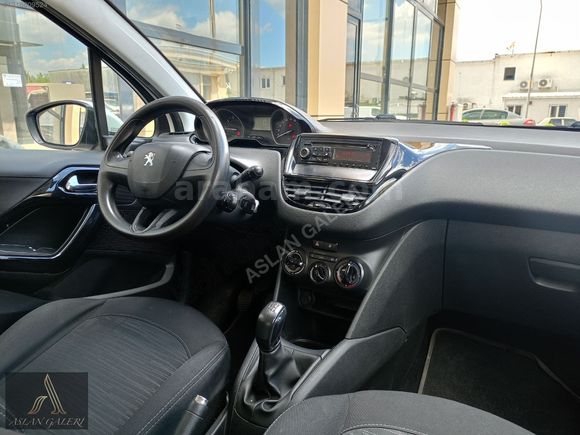 2016 MODEL DÜŞÜK KM TEK PARÇA BOYALI DEĞİŞENSİZ PEUGEOT 208