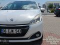 2016 MODEL DÜŞÜK KM TEK PARÇA BOYALI DEĞİŞENSİZ PEUGEOT 208
