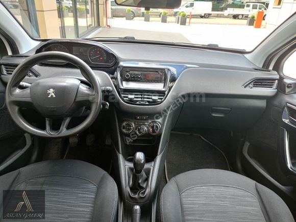 2016 MODEL DÜŞÜK KM TEK PARÇA BOYALI DEĞİŞENSİZ PEUGEOT 208