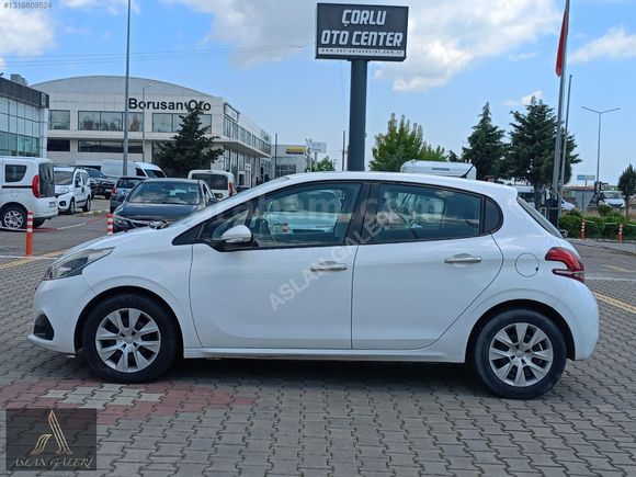 2016 MODEL DÜŞÜK KM TEK PARÇA BOYALI DEĞİŞENSİZ PEUGEOT 208