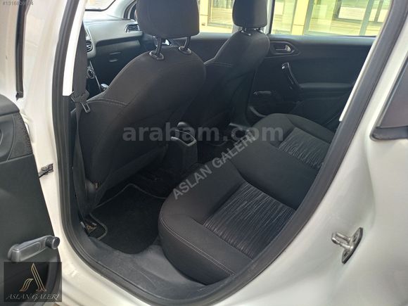 2016 MODEL DÜŞÜK KM TEK PARÇA BOYALI DEĞİŞENSİZ PEUGEOT 208