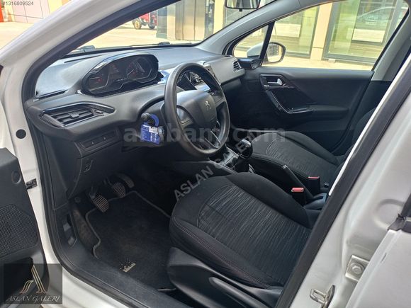 2016 MODEL DÜŞÜK KM TEK PARÇA BOYALI DEĞİŞENSİZ PEUGEOT 208