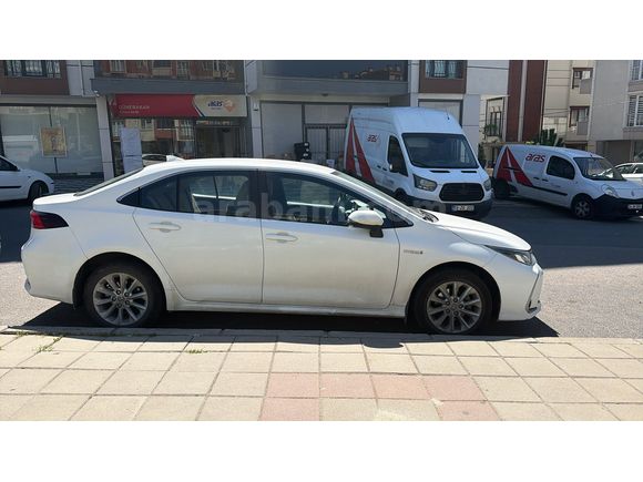 Sahibinden Toyota Corolla 1.8 Hybrid Dream 2021 Model 