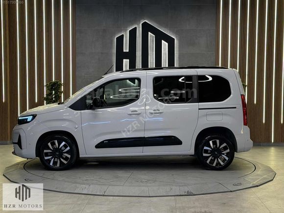 HZR MOTORS 2024 HATASIZ 2024 OPEL COMBO 1.5 D ULTİMATE