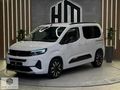 HZR MOTORS 2024 HATASIZ 2024 OPEL COMBO 1.5 D ULTİMATE