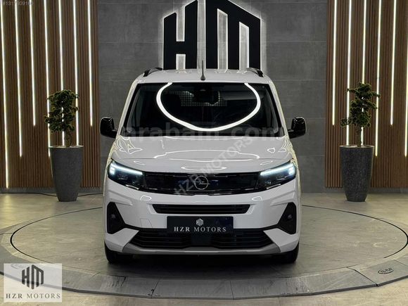 HZR MOTORS 2024 HATASIZ 2024 OPEL COMBO 1.5 D ULTİMATE