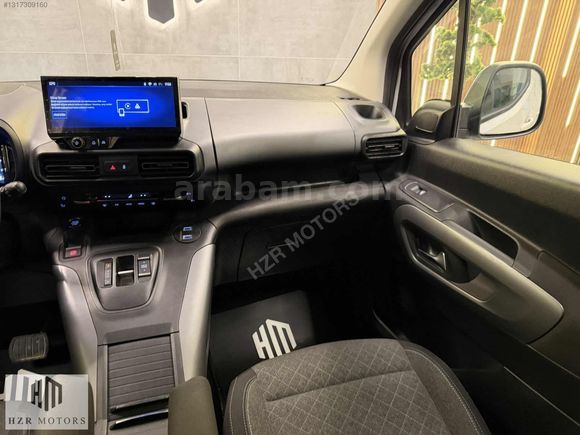 HZR MOTORS 2024 HATASIZ 2024 OPEL COMBO 1.5 D ULTİMATE