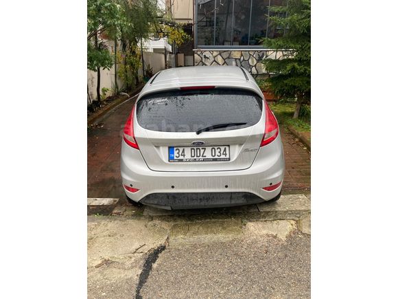 Sahibinden Ford Fiesta 1.4 Titanium 2012 Model