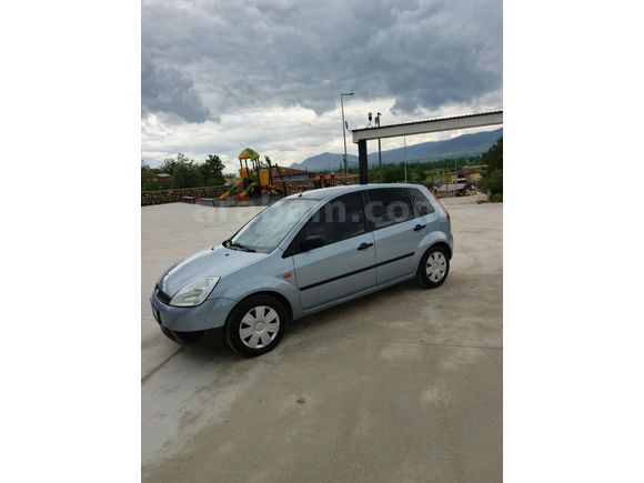 Sahibinden Ford Fiesta 1.4 Comfort 2005 Model  153.000 km Mavi (metalik)