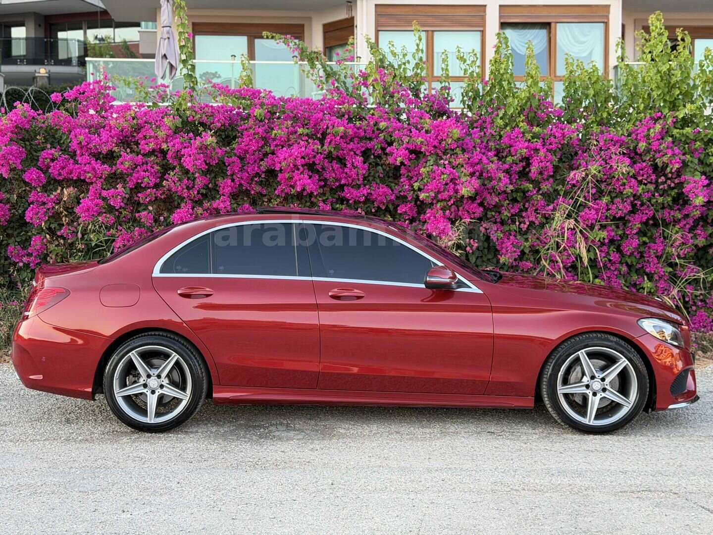 2.SAHİBİNDEN 2016 MODEL MERCEDES C200D AMG ÖZEL RENK KIRMIZI BAKIMLI 116.000 KM 4