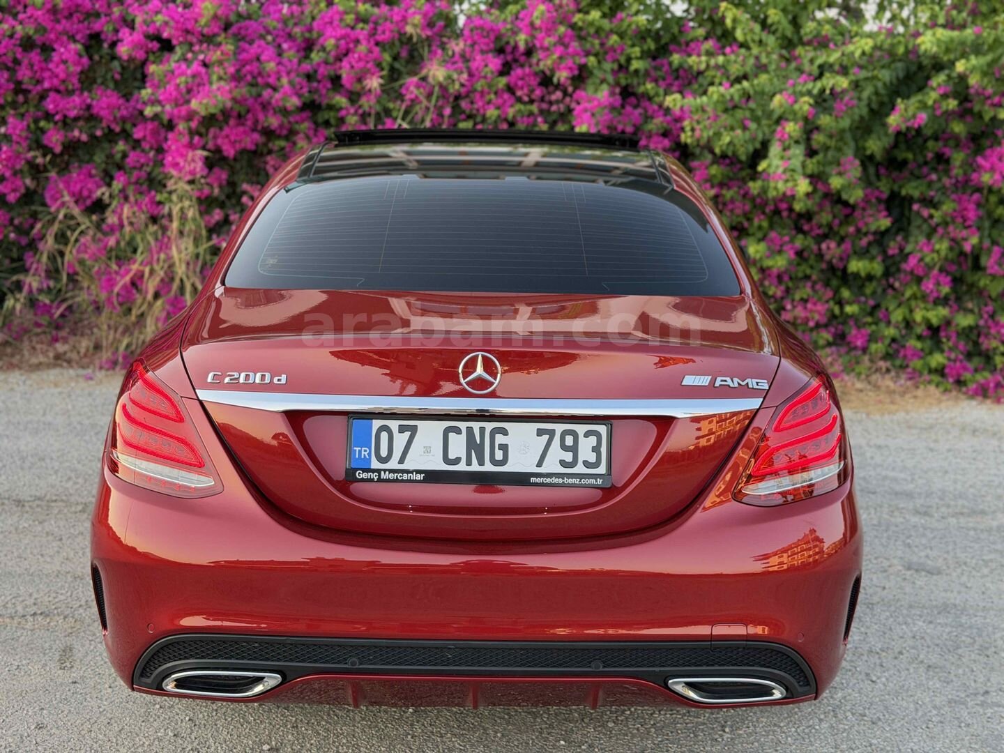 2.SAHİBİNDEN 2016 MODEL MERCEDES C200D AMG ÖZEL RENK KIRMIZI BAKIMLI 116.000 KM 7