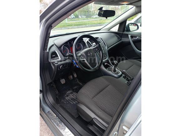 Sahibinden Opel Astra 1.6 Edition  ORJİNAL 2013 Model Ankara