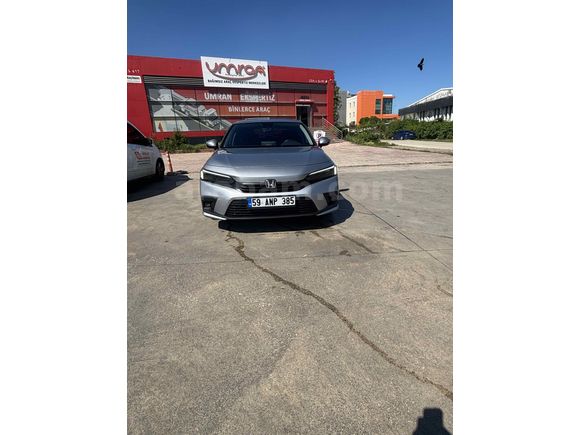 Sahibinden Honda Civic 1.5 i-VTEC Elegance 2021 Model  21.000 km Gri (Gümüş)