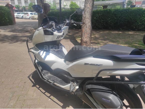 İLK SAHİBİNDEN SATILIK  HONDA PCX125 