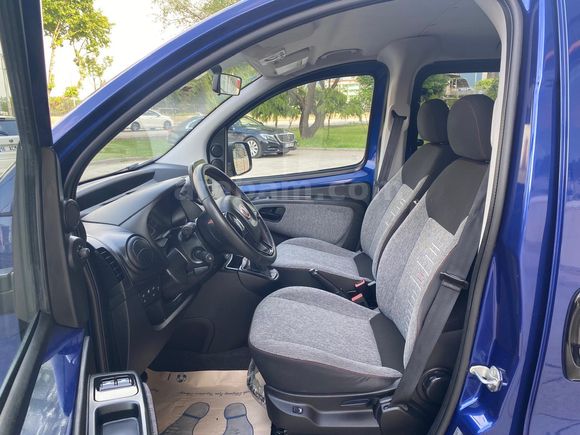 otomobil ruhsatlı Fiat Fiorino Combi 1.3 Multijet Premio t