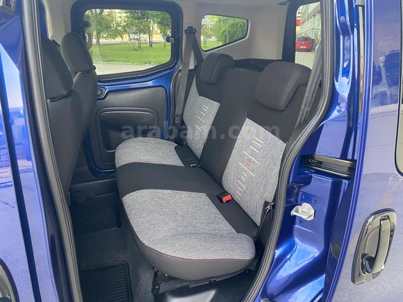 otomobil ruhsatlı Fiat Fiorino Combi 1.3 Multijet Premio t