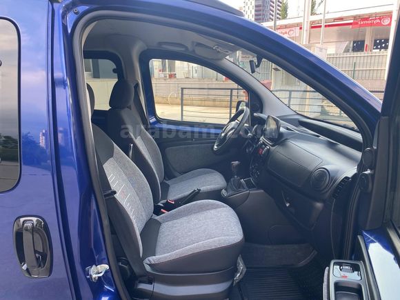 otomobil ruhsatlı Fiat Fiorino Combi 1.3 Multijet Premio t