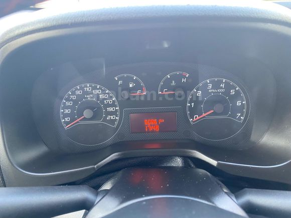 otomobil ruhsatlı Fiat Fiorino Combi 1.3 Multijet Premio t