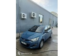 Sahibinden Hyundai i20 1.2 D-CVVT Jump 2014 Model  215.000 km Mavi