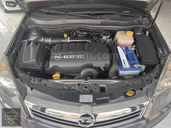KAYAR AUTO`dan 2011 MODEL HATASIZ BOYASI OPEL ASTRA