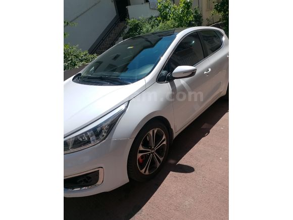 Sahibinden ,136 'lık makyajlı kasa,hatasız,boyasız,değişensiz , düşük km