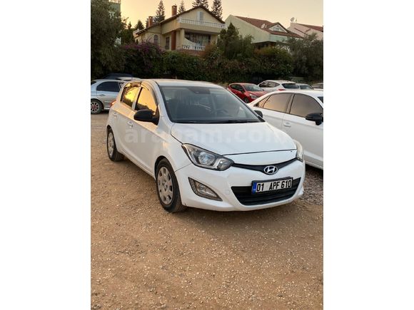 Sahibinden Hyundai i20 1.2 MPI Style 2014 Model