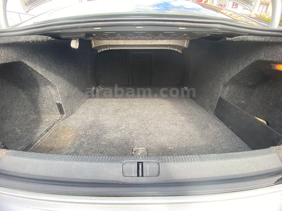 SAHİBİNDEN SATILIK TEMİZ PASSAT B6 TRENDLİNE