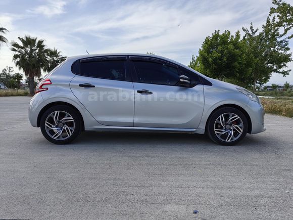 Sahibinden Peugeot 208 1.2 VTi Access 2012 Model