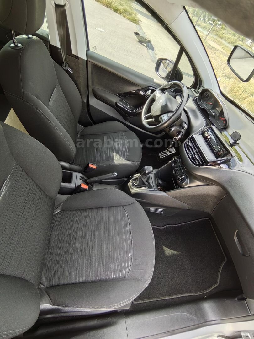 Sahibinden Peugeot 208 1.2 VTi Access 2012 Model Mersin 189.000 km Gri 4