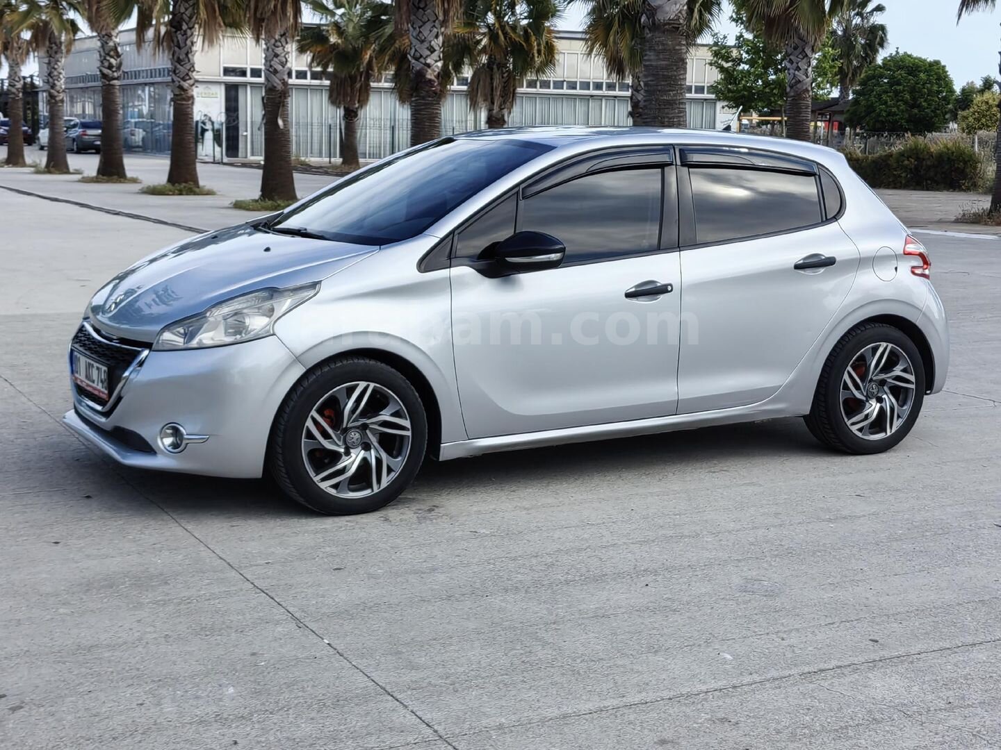 Sahibinden Peugeot 208 1.2 VTi Access 2012 Model Mersin 189.000 km Gri 1