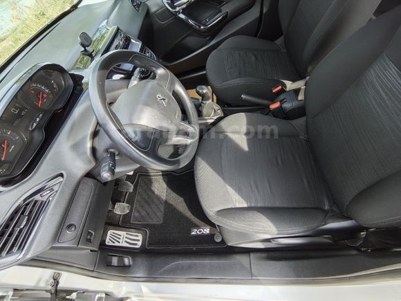 Sahibinden Peugeot 208 1.2 VTi Access 2012 Model