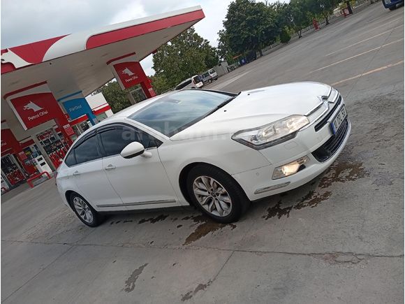 Sahibinden Citroen C5 1.6 e-HDi Executive 2013 Model  175.000 km Beyaz