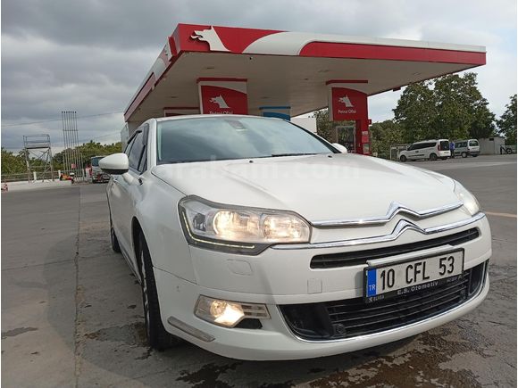 Sahibinden Citroen C5 1.6 e-HDi Executive 2013 Model  175.000 km Beyaz