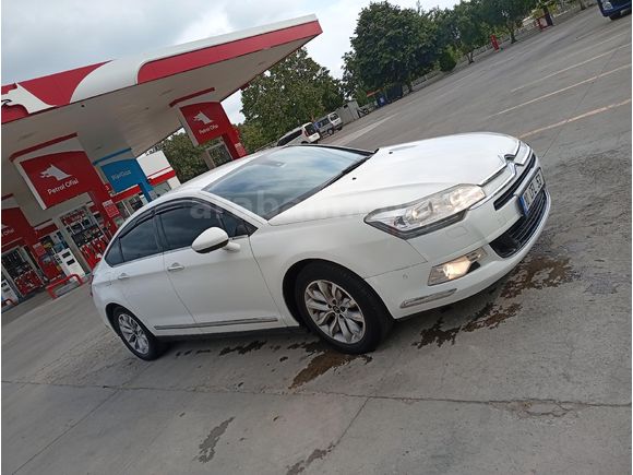 Sahibinden Citroen C5 1.6 e-HDi Executive 2013 Model  175.000 km Beyaz