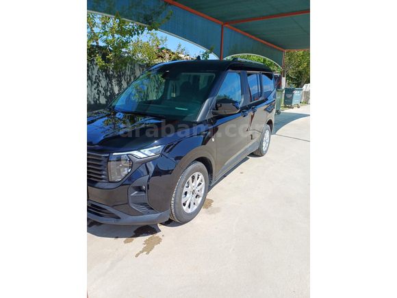 Sahibinden Ford Tourneo Courier 1.5 EcoBlue Titanium 2024 Model
