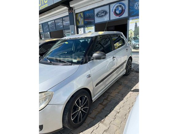 Galeriden Skoda Fabia 1.2 Ambiente 2010 Model Diyarbakır