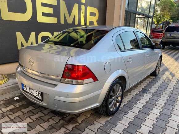 2011 OPEL ASTRA 1.3 CDTİ 111. YIL ENJOY HATASIZ