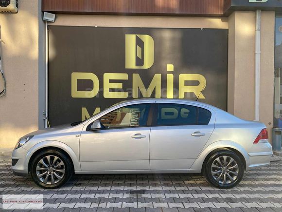 2011 OPEL ASTRA 1.3 CDTİ 111. YIL ENJOY HATASIZ