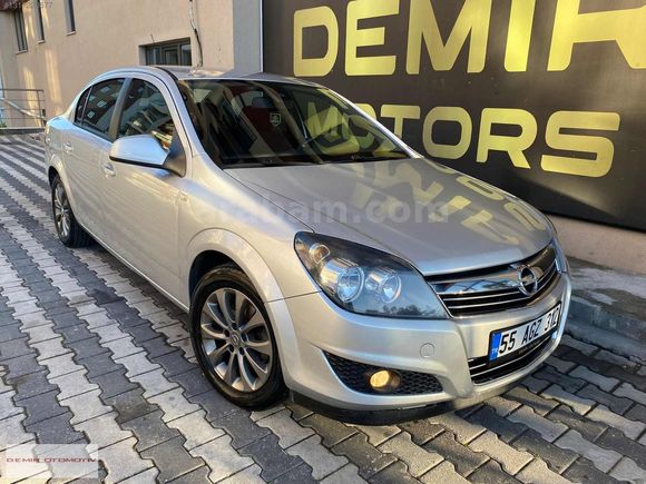 2011 OPEL ASTRA 1.3 CDTİ 111. YIL ENJOY HATASIZ