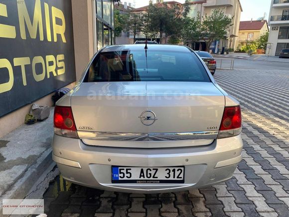 2011 OPEL ASTRA 1.3 CDTİ 111. YIL ENJOY HATASIZ