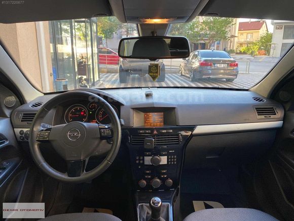 2011 OPEL ASTRA 1.3 CDTİ 111. YIL ENJOY HATASIZ