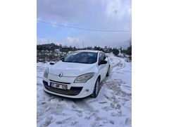 Sahibinden Renault Megane 1.5 dCi Privilege 2011 Model  240.000 km Beyaz