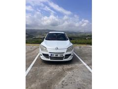 Sahibinden Renault Megane 1.5 dCi Privilege 2011 Model  240.000 km Beyaz