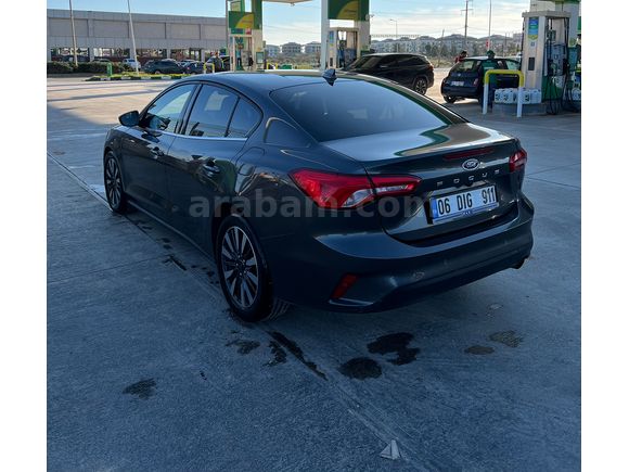 Sahibinden Ford Focus 1.5 Ti-VCT Titanium 2022 Model 