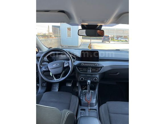 Sahibinden Ford Focus 1.5 Ti-VCT Titanium 2022 Model 