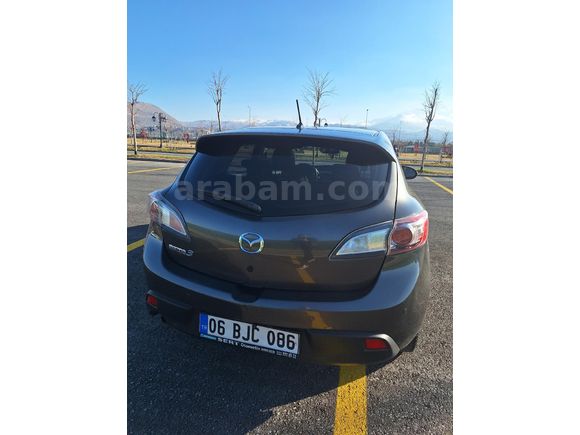 Sahibinden Mazda 3 1.6 Impressive 2011 Model 225.000 km Füme