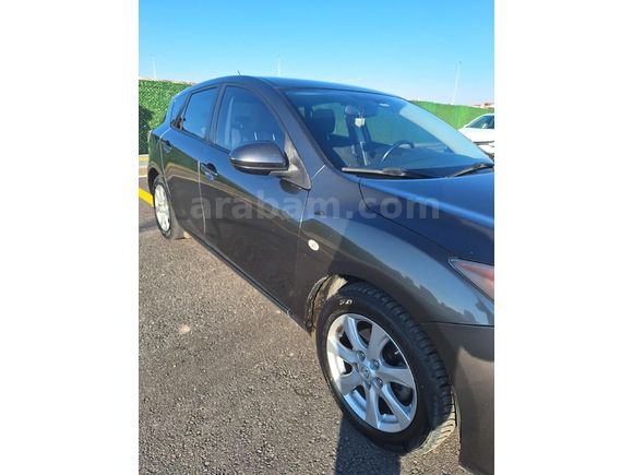 Sahibinden Mazda 3 1.6 Impressive 2011 Model 225.000 km Füme