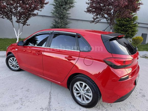 DEGISENSIZ i30