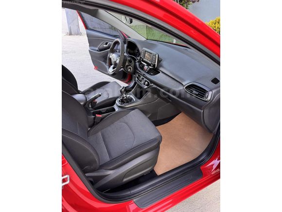 DEGISENSIZ i30