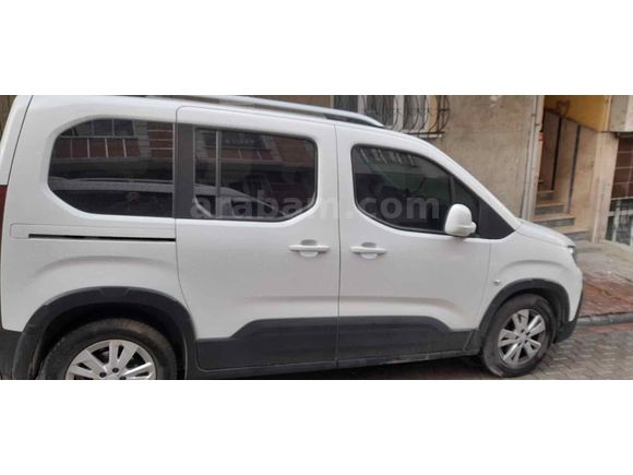 Peugeot rafter 2019 70.000’de hatası boyasız
